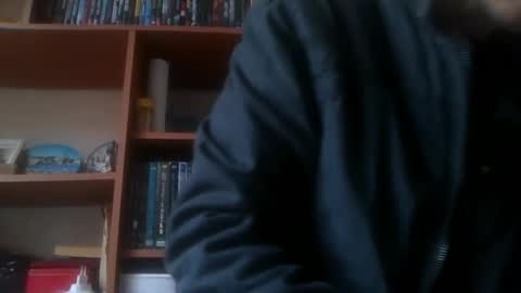 Snapshot of pichoun71 chatting on December 6, 2024, 10:38 am pichoun71 online show from December 6, 2024, 10:38 am