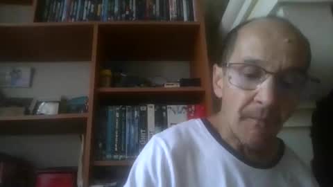 Snapshot of pichoun71 chatting on May 3, 2026, 6:52 am pichoun71 online show from May 3, 2026, 6:52 am