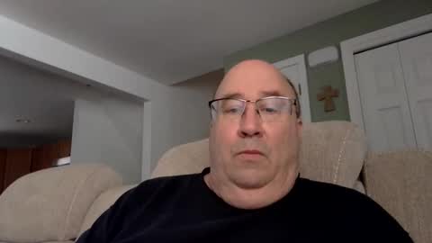 pickme11113 online show from January 2, 2025, 6:01 pm