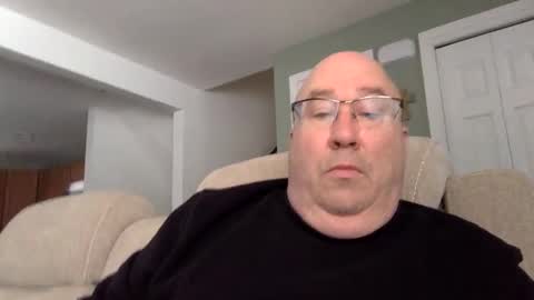 pickme11113 online show from March 4, 2025, 12:44 pm