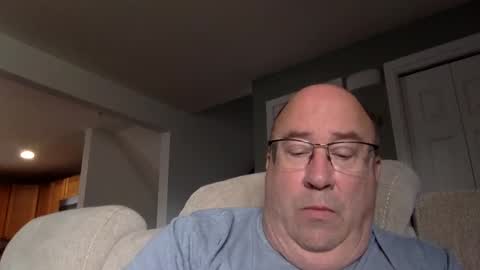 pickme11113 online show from November 3, 2025, 2:51 pm