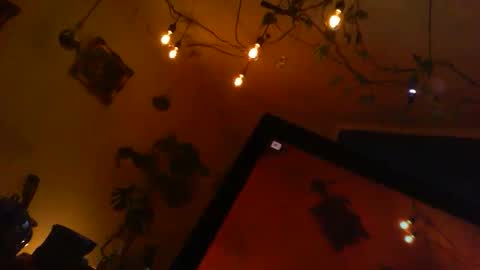 Snapshot of pielli chatting on April 3, 2026, 9:35 pm pielli online show from April 3, 2026, 9:35 pm