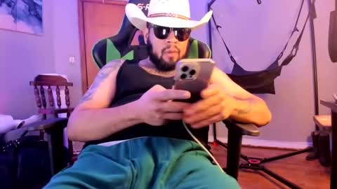 pierced_leather online show from December 27, 2024, 12:29 am