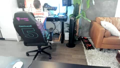 Pierre Fitch online show from March 1, 2025, 10:53 pm