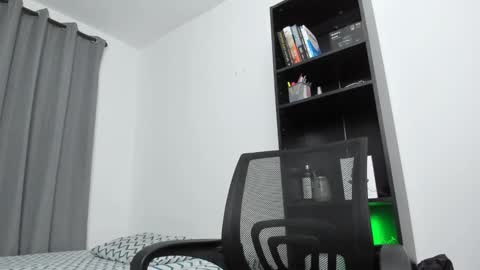 Pierre online show from February 2, 2025, 12:51 am