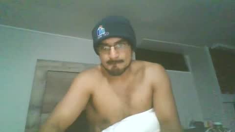 Snapshot of piggybottom299 chatting on November 10, 2025, 8:35 am piggybottom299 online show from November 10, 2025, 8:35 am