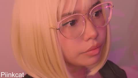 Snapshot of piinkcat chatting on March 5, 2025, 5:29 am Emi online show from March 5, 2025, 5:29 am