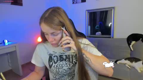 PiinkPandora online show from October 16, 2025, 2:51 pm