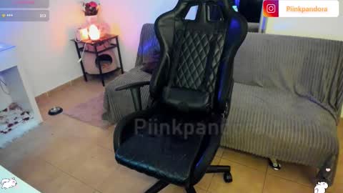 PiinkPandora online show from February 15, 2026, 1:09 pm