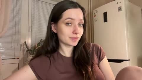 Trisha     online show from December 14, 2025, 7:40 pm