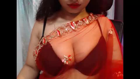 Snapshot of pilowprincess chatting on May 4, 2026, 6:59 pm Sayra online show from May 4, 2026, 6:59 pm
