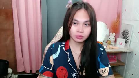 Jen online show from April 13, 2026, 1:11 am