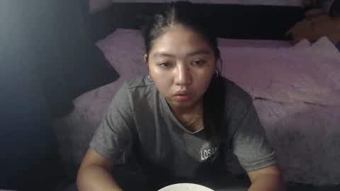 pinay_mariexxx online show from March 29, 2026, 1:33 pm