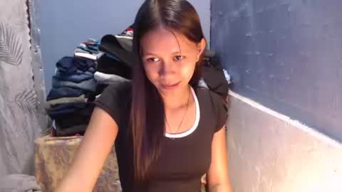 pinay_rhiyannah online show from April 16, 2026, 5:08 am