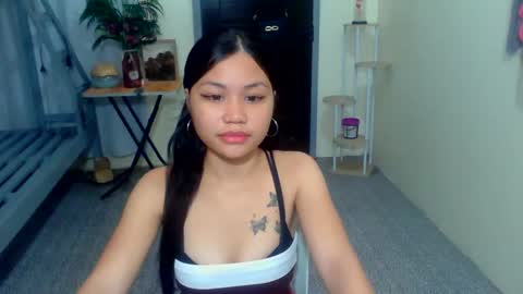 pinay_rosee online show from May 24, 2026, 1:49 pm
