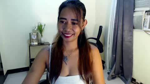 pinaymorena_renelda online show from October 25, 2025, 2:30 am
