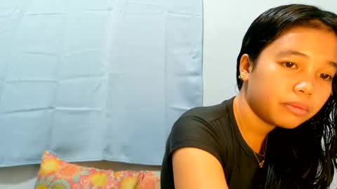 Snapshot of pinaysweetgirl_19 chatting on June 7, 2026, 6:17 am pinaysweetgirl_19 online show from June 7, 2026, 6:17 am
