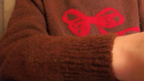       online show from November 22, 2025, 8:02 am