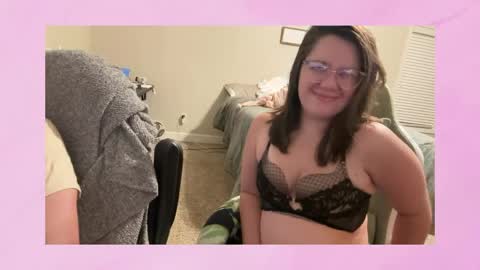 Snapshot of pineappleprincess1 chatting on June 6, 2026, 1:00 am Pineapple Princess online show from June 6, 2026, 1:00 am