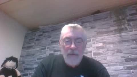 Snapshot of pinholder chatting on November 5, 2025, 7:08 am Michael online show from November 5, 2025, 7:08 am