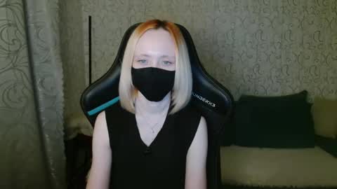 Snapshot of pink_martinis chatting on February 19, 2025, 4:44 pm Pink MartinIS online show from February 19, 2025, 4:44 pm