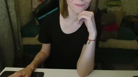 Snapshot of pink_martinis chatting on September 10, 2025, 4:29 pm Pink MartinIS online show from September 10, 2025, 4:29 pm