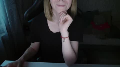 Snapshot of pink_martinis chatting on September 21, 2025, 3:46 pm Pink MartinIS online show from September 21, 2025, 3:46 pm