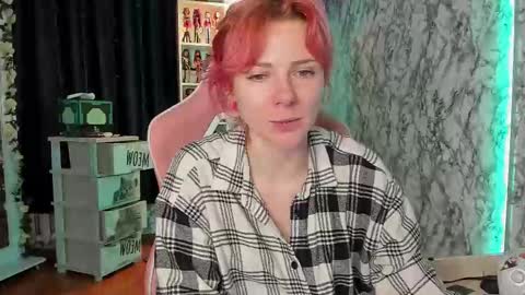 Saly online show from December 5, 2025, 11:08 am