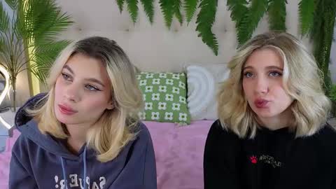 Snapshot of pinkadele chatting on October 13, 2025, 9:31 am Adele online show from October 13, 2025, 9:31 am