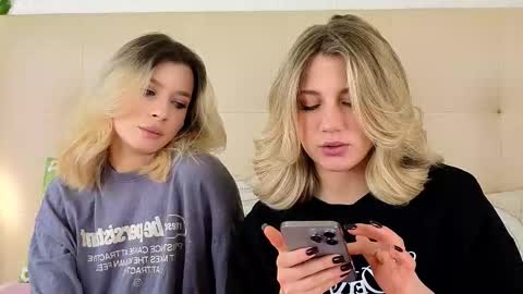 Adele online show from December 18, 2025, 9:15 am