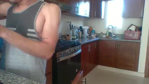 J Steve online show from November 9, 2025, 12:58 pm