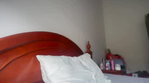 Pinkilola online show from June 5, 2026, 6:46 pm