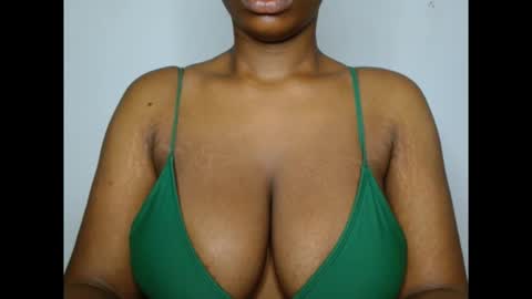 pinkxsugar online show from February 16, 2026, 3:46 am