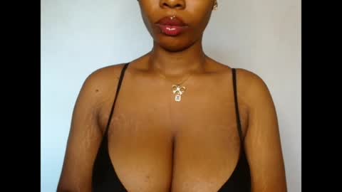 pinkxsugar online show from May 5, 2026, 9:06 am