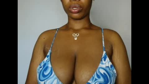 Snapshot of pinkxsugar chatting on June 16, 2026, 5:37 pm pinkxsugar online show from June 16, 2026, 5:37 pm