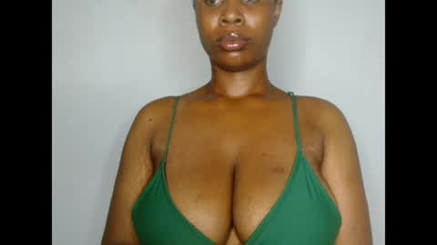 Snapshot of pinkxsugar chatting on June 30, 2026, 1:56 pm pinkxsugar online show from June 30, 2026, 1:56 pm