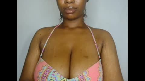 Snapshot of pinkxsugar chatting on July 15, 2026, 8:19 am pinkxsugar online show from July 15, 2026, 8:19 am