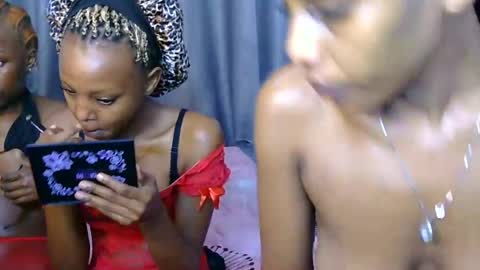 Snapshot of pinky_morningstar chatting on July 14, 2026, 3:11 am Pinky online show from July 14, 2026, 3:11 am