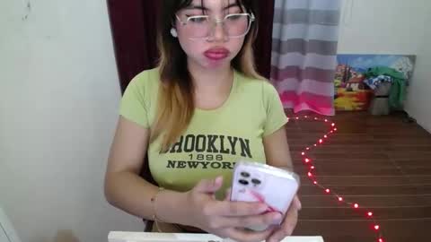 Snapshot of pinky_pussybobby69 chatting on May 2, 2026, 6:24 pm Tina online show from May 2, 2026, 6:24 pm