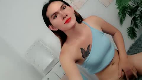 pinky_web03 online show from October 17, 2025, 2:15 am