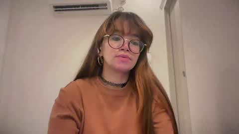 Snapshot of pinkyrosexx chatting on May 3, 2026, 11:11 pm Rose online show from May 3, 2026, 11:11 pm