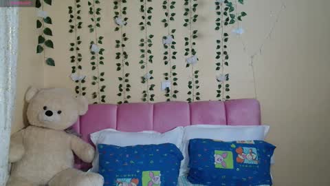 Snapshot of pinkysmiles chatting on February 24, 2026, 1:47 am Pinky online show from February 24, 2026, 1:47 am