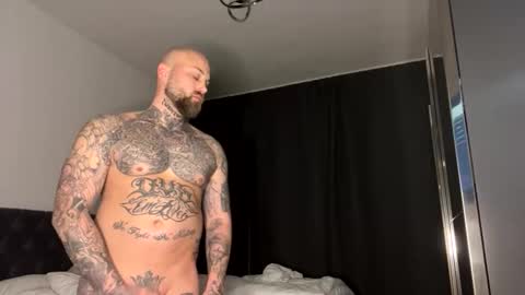 pino151177 online show from January 7, 2026, 6:21 pm