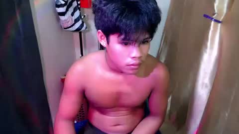 pinoy_shyboy69 online show from May 22, 2026, 3:17 pm