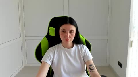 Snapshot of piper_smilee chatting on May 26, 2026, 3:30 pm Piper online show from May 26, 2026, 3:30 pm