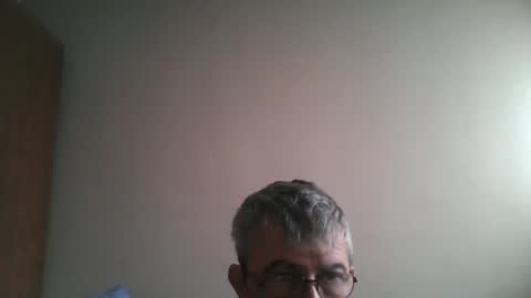 pipi2704 online show from January 18, 2025, 10:49 am