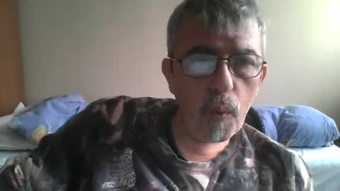 pipi2704 online show from January 19, 2025, 11:23 am