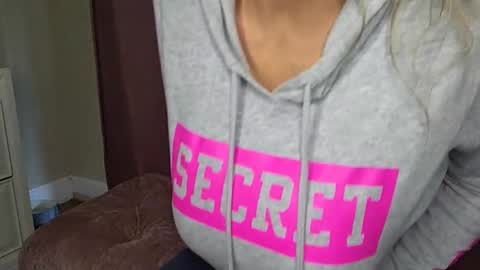 MILF Pippa online show from January 21, 2025, 2:48 pm