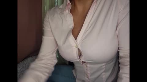 MILF Pippa online show from October 3, 2025, 5:32 pm