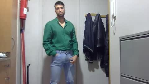 Snapshot of pitruki00 chatting on February 11, 2026, 8:41 am pitruki00 online show from February 11, 2026, 8:41 am